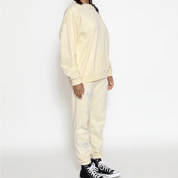 Boys Lie Sweatsuit - Picture 2 of 4